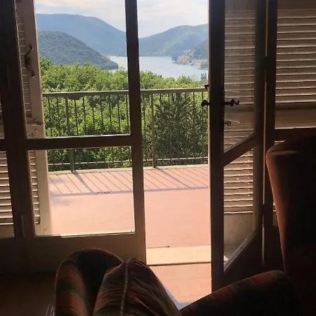 La Ghibellina & Lake View - Piediluco