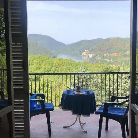 Σπίτι διακοπών La Ghibellina & Lake View - Piediluco