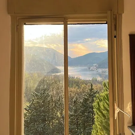 La Ghibellina & Lake View - Piediluco Hébergement de vacances *